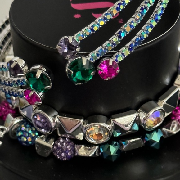 Holiday 2023 Bomb Party Stacks - Home for Holidays - Picture 6 of 6